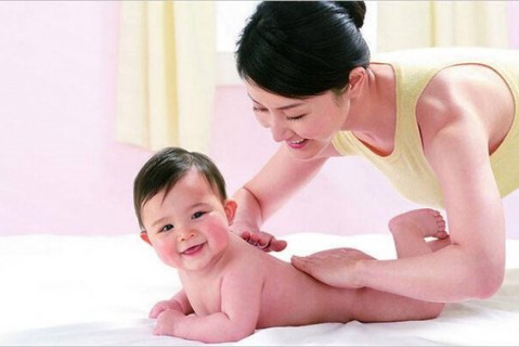 大连代生宝宝长牙了就断奶了吗 喂奶的六大误区妈妈千万要避开